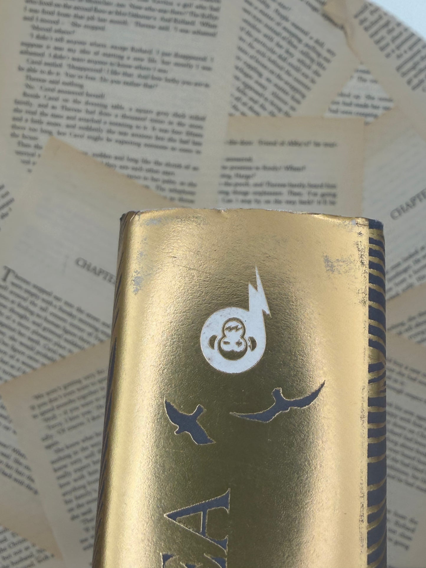 LIES WE SING TO THE SEA - SARAH UNDERWOOD - ILLUMICRATE HARDBACK