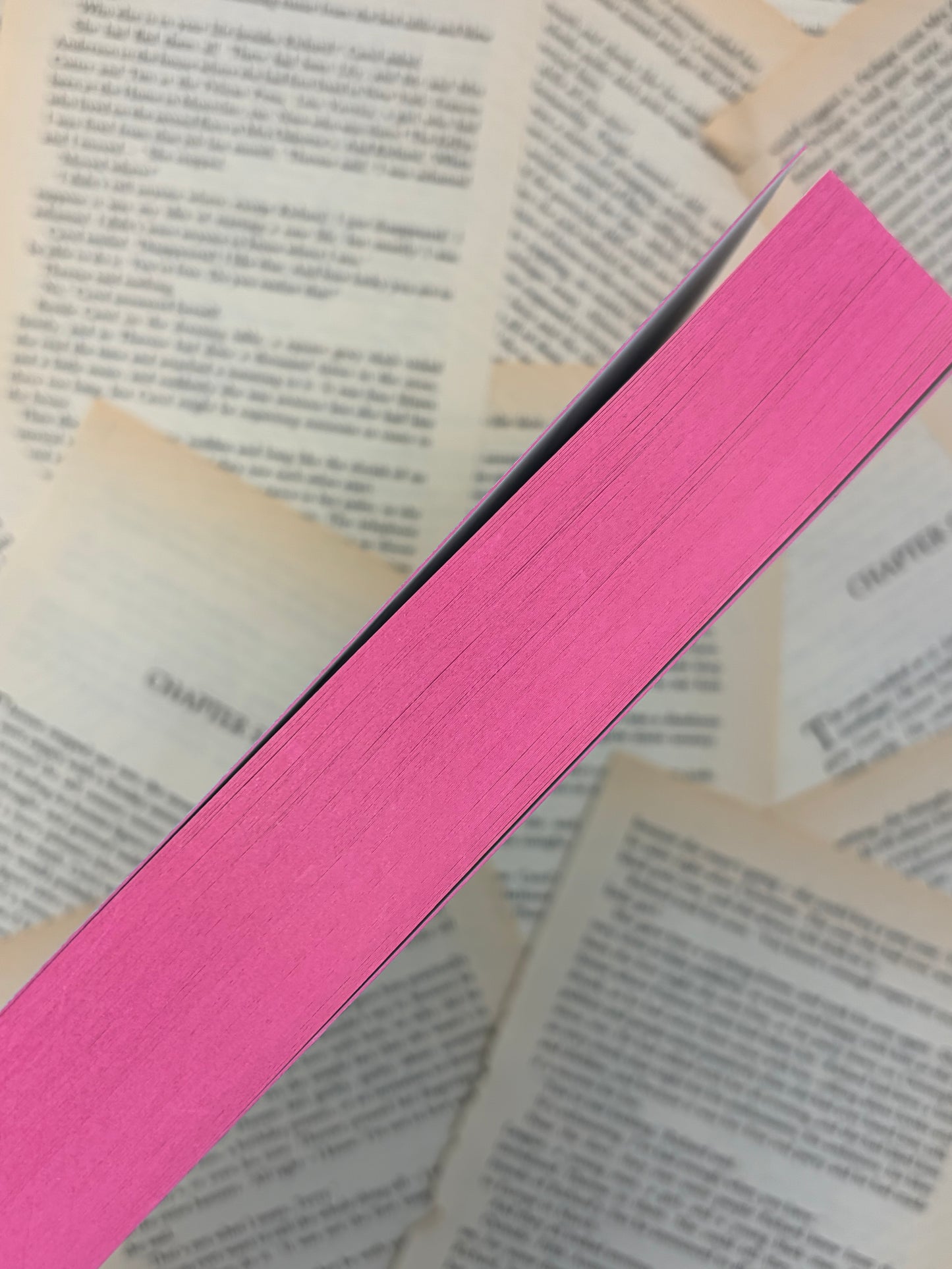 GWEN AND ART ARE NOT IN LOVE - LEX CROUCHER - PAPERBACK SPRAYED EDGES