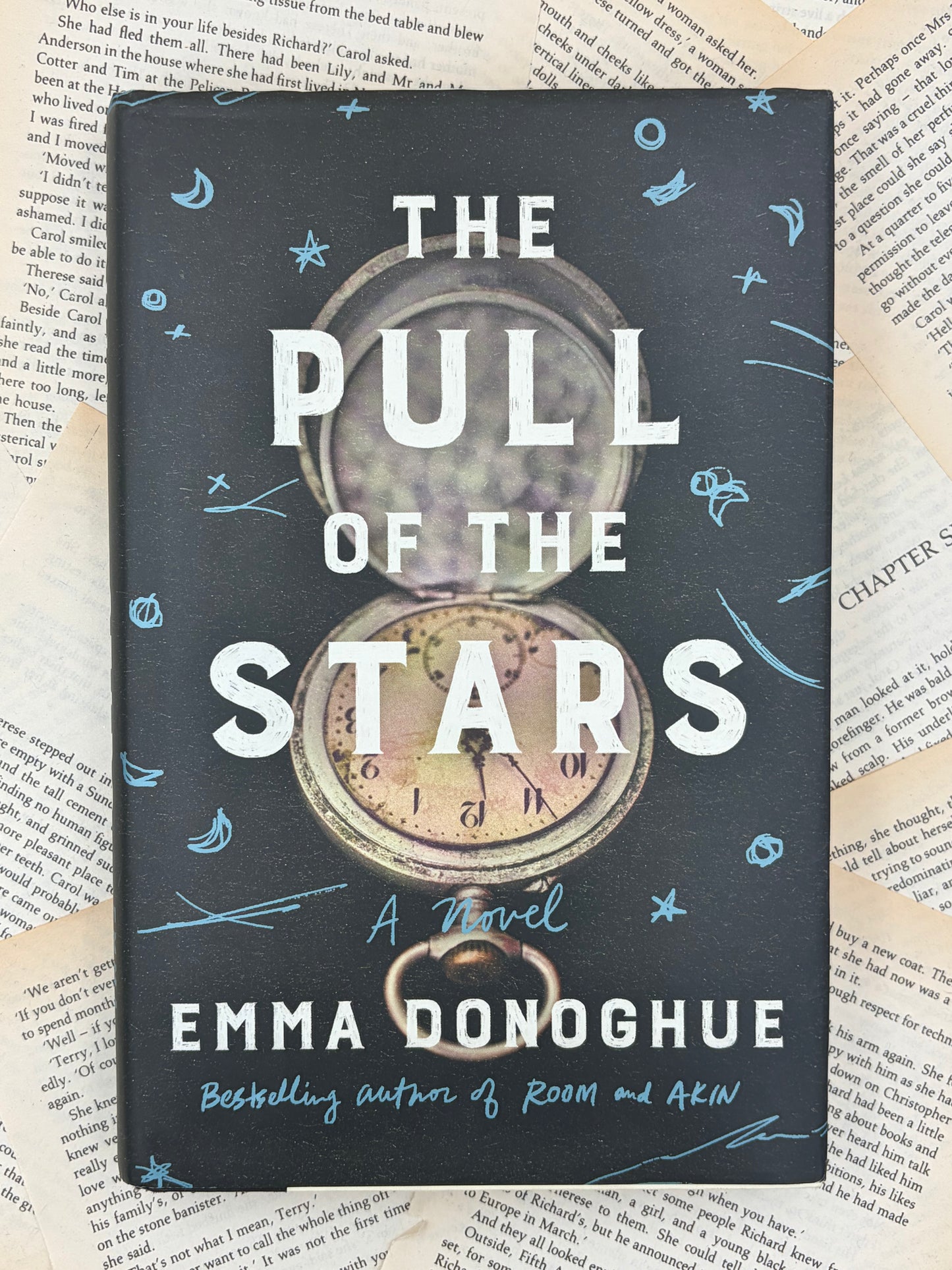 THE PULL OF THE STARS - EMMA DONOGHUE - HARDBACK