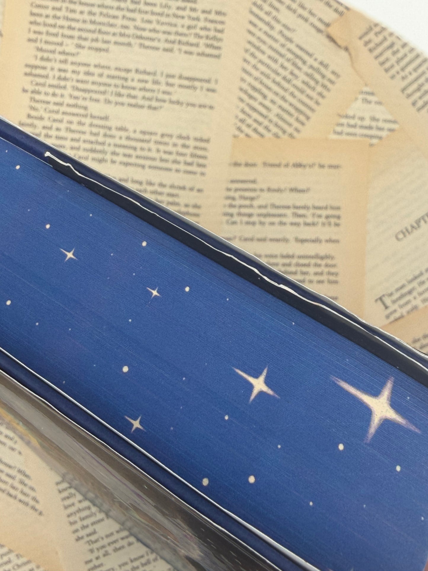 THE PRINCIPLE OF MOMENTS - ESMIE JIKIEMI-PEARSON - ILLUMICRATE HARDBACK